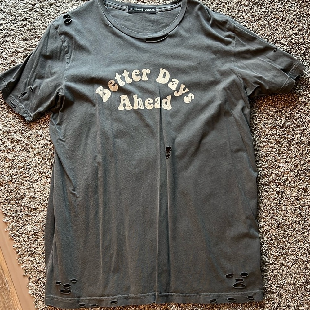 NWOT - Vici Graphic Tee